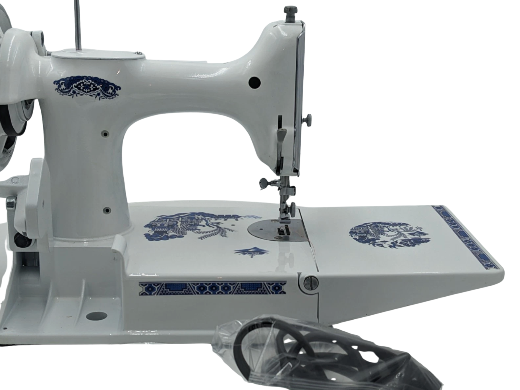 1935 Singer Featherweight 221 Blue Willow – Hand Crank – Restored