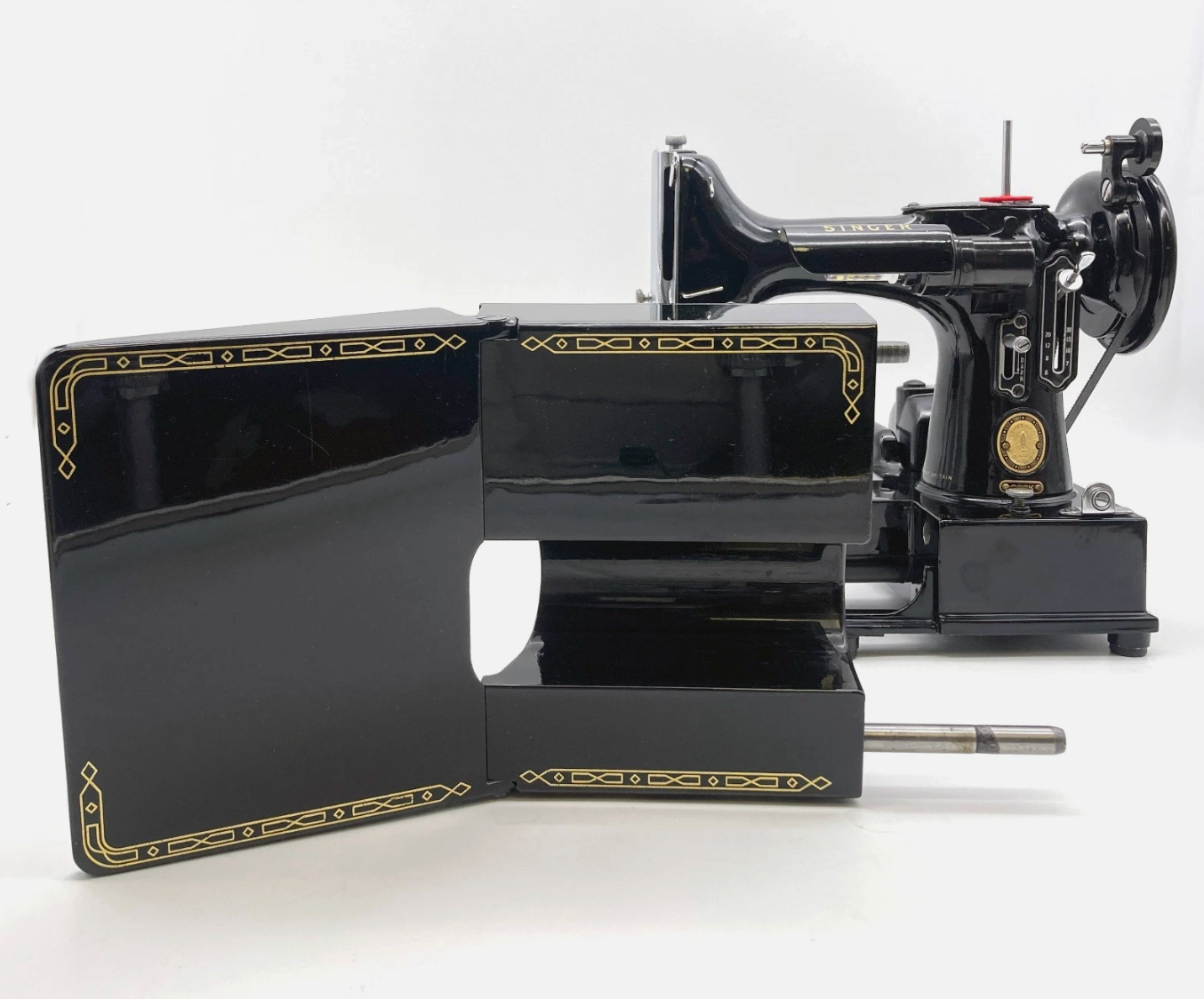 Singer Featherweight 222K Sewing Machine – 1959