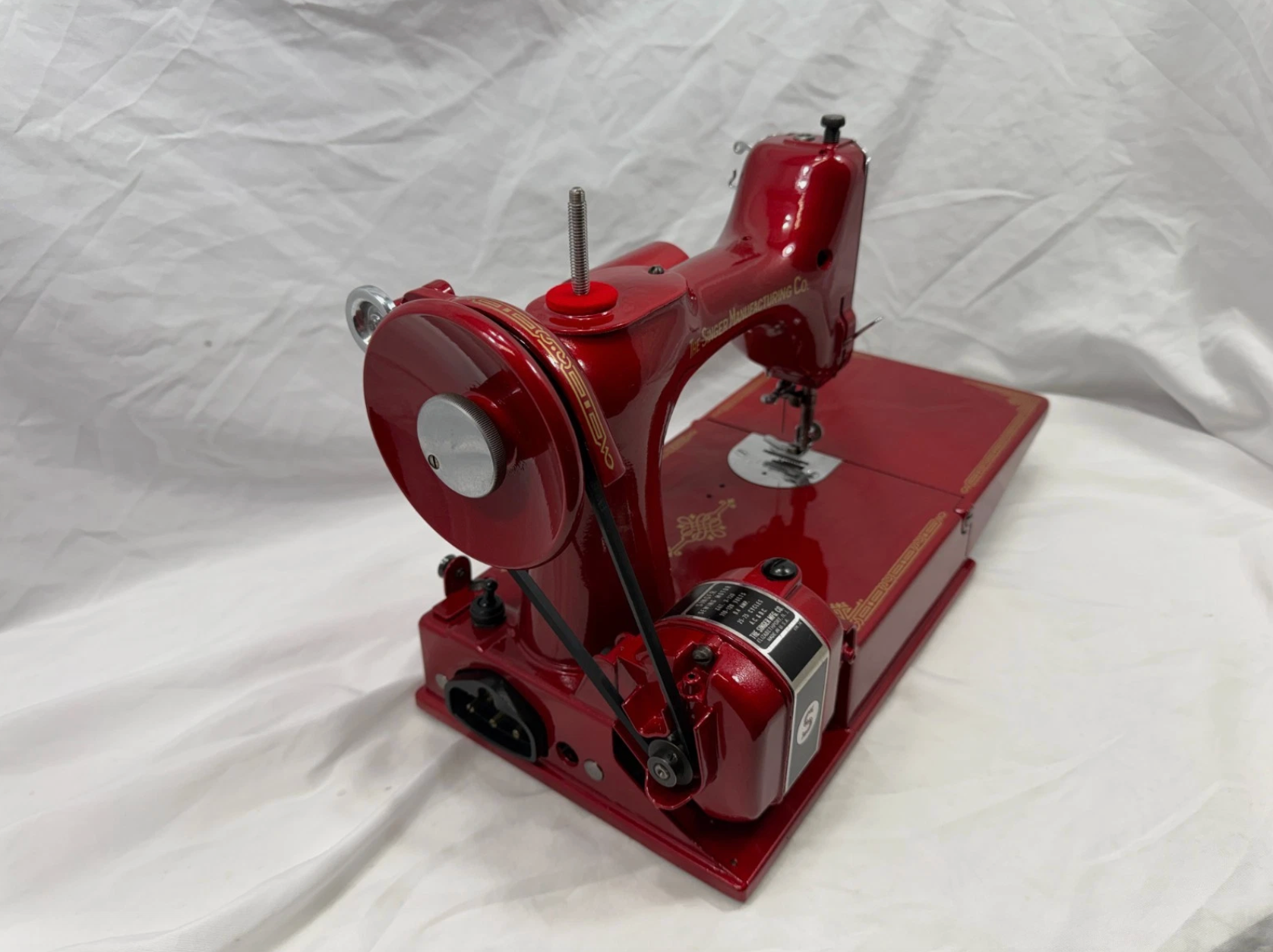 Vintage 1951 Singer 221 Featherweight Sewing Machine – Fully Restored Metallic Red with Case & Accessories