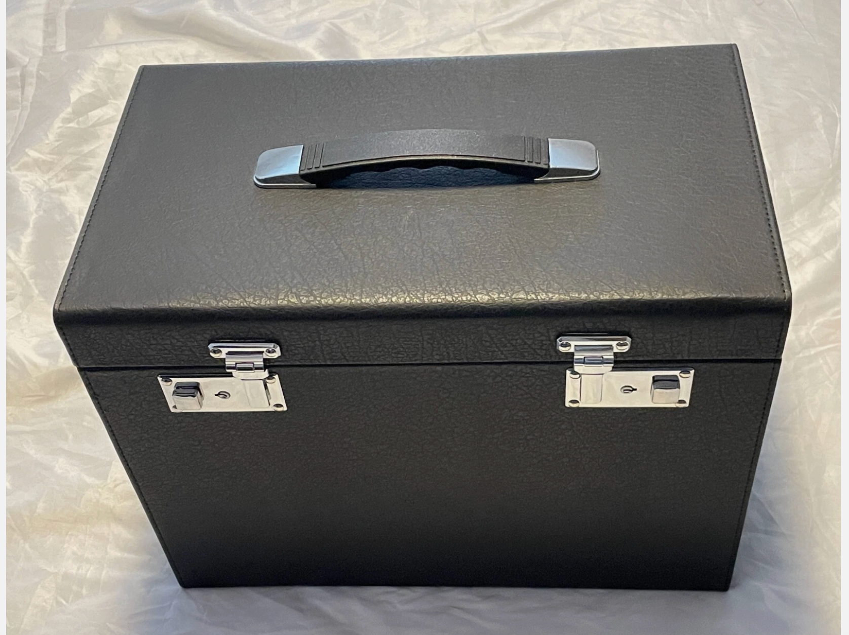 Vintage 1951 Singer 221 Featherweight Sewing Machine – Fully Restored Metallic Red with Case & Accessories