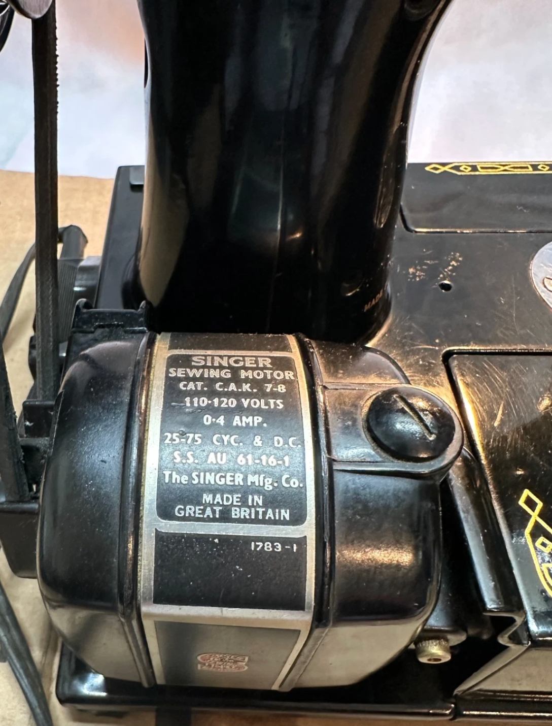 Vintage 1954 Singer 222K Featherweight Sewing Machine – Tested & Working – Portable Classic Sewing Machine