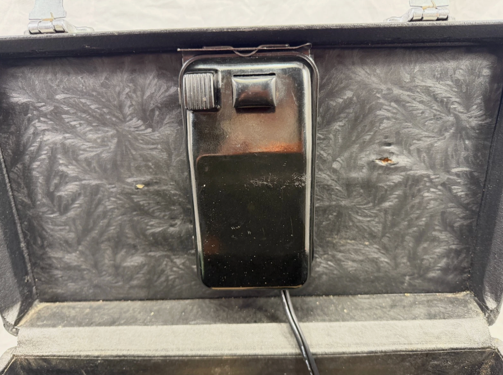 1947 Singer 221 Featherweight Sewing Machine – Metallic Green Custom Restored w/ Gold Decals, Case & Accessories, Quilting Machine