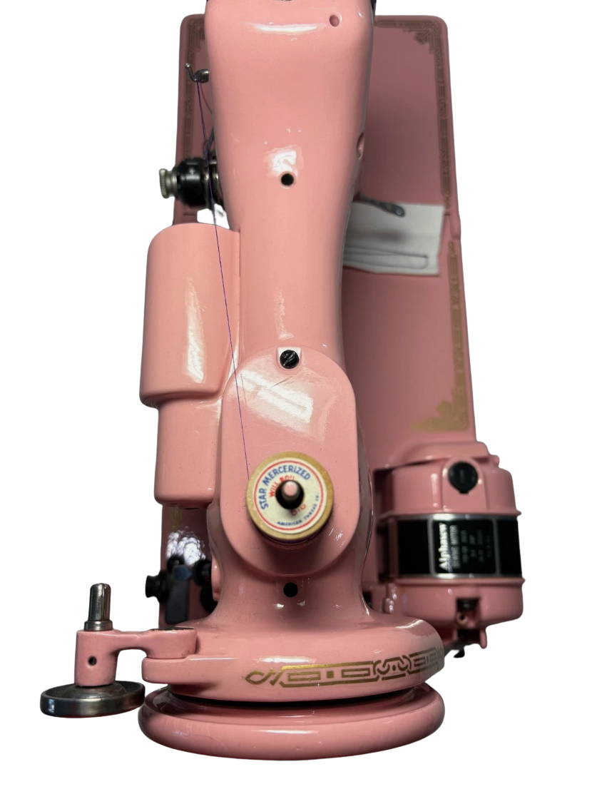 Singer Featherweight Vintage – Powder-Coated Pink 221