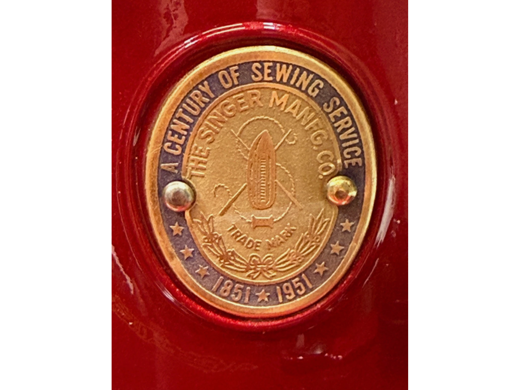 Vintage 1951 Singer 221 Featherweight Sewing Machine – Fully Restored Metallic Red with Case & Accessories