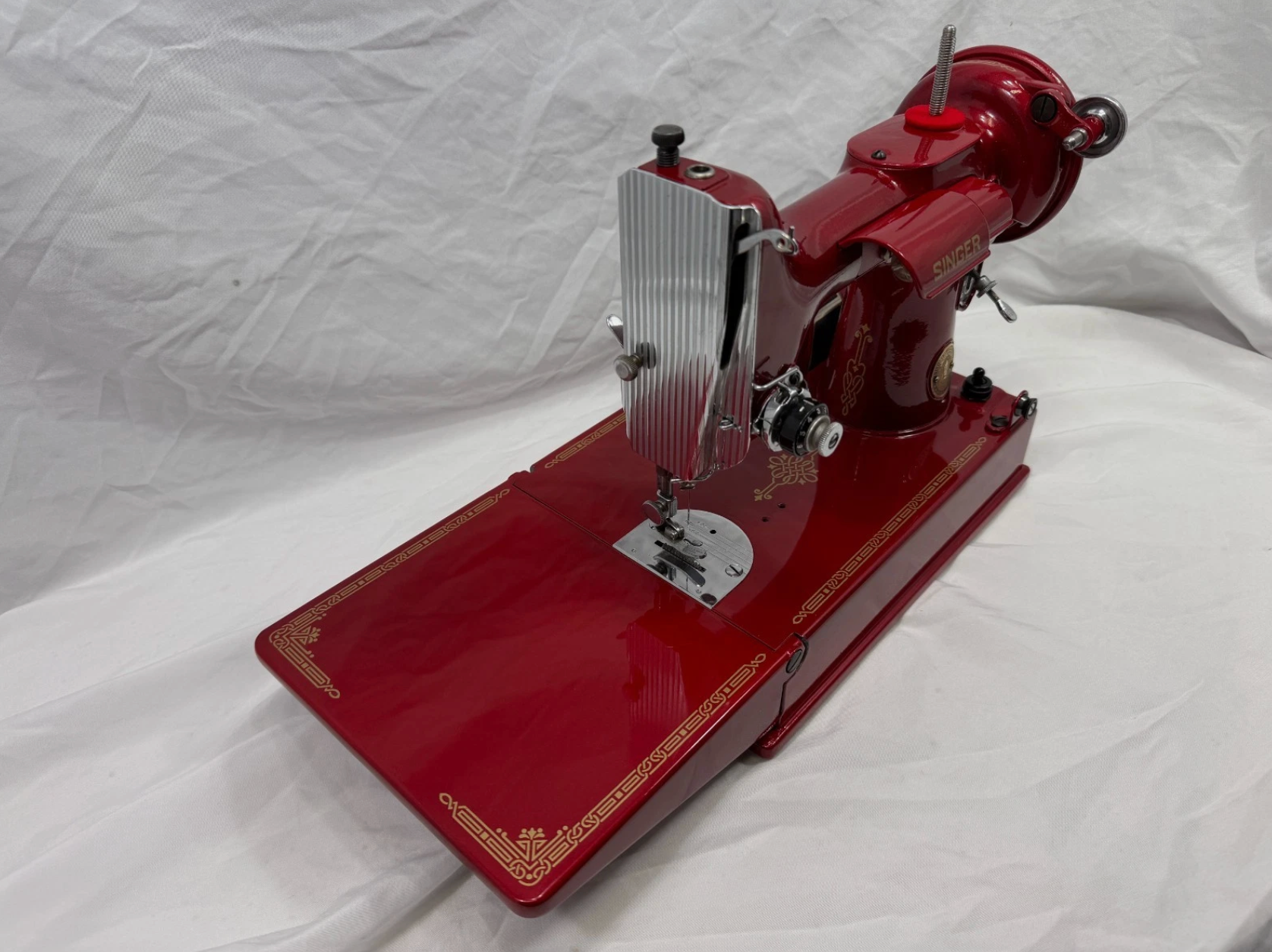 Vintage 1951 Singer 221 Featherweight Sewing Machine – Fully Restored Metallic Red with Case & Accessories