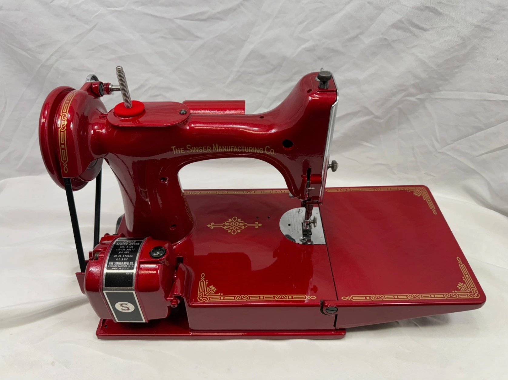 Vintage 1951 Singer 221 Featherweight Sewing Machine – Fully Restored Metallic Red with Case & Accessories