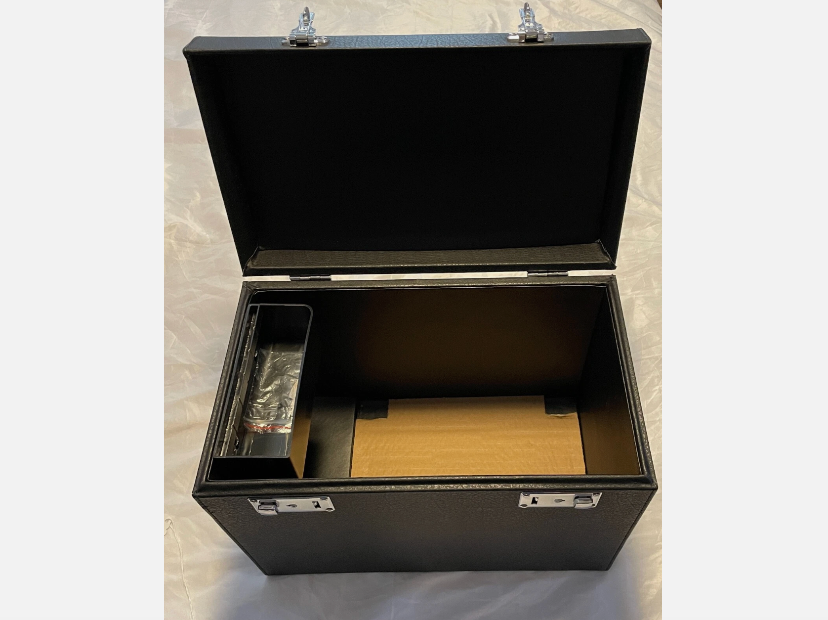 Vintage 1951 Singer 221 Featherweight Sewing Machine – Fully Restored Metallic Red with Case & Accessories